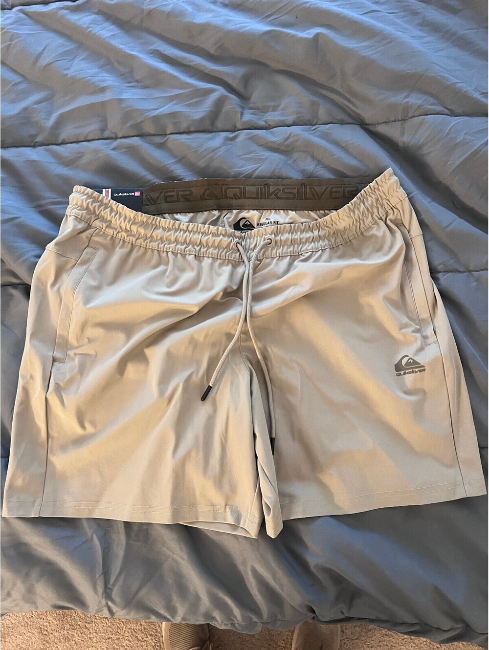 Quiksilver Men's Lightweight stretch shorts size XL